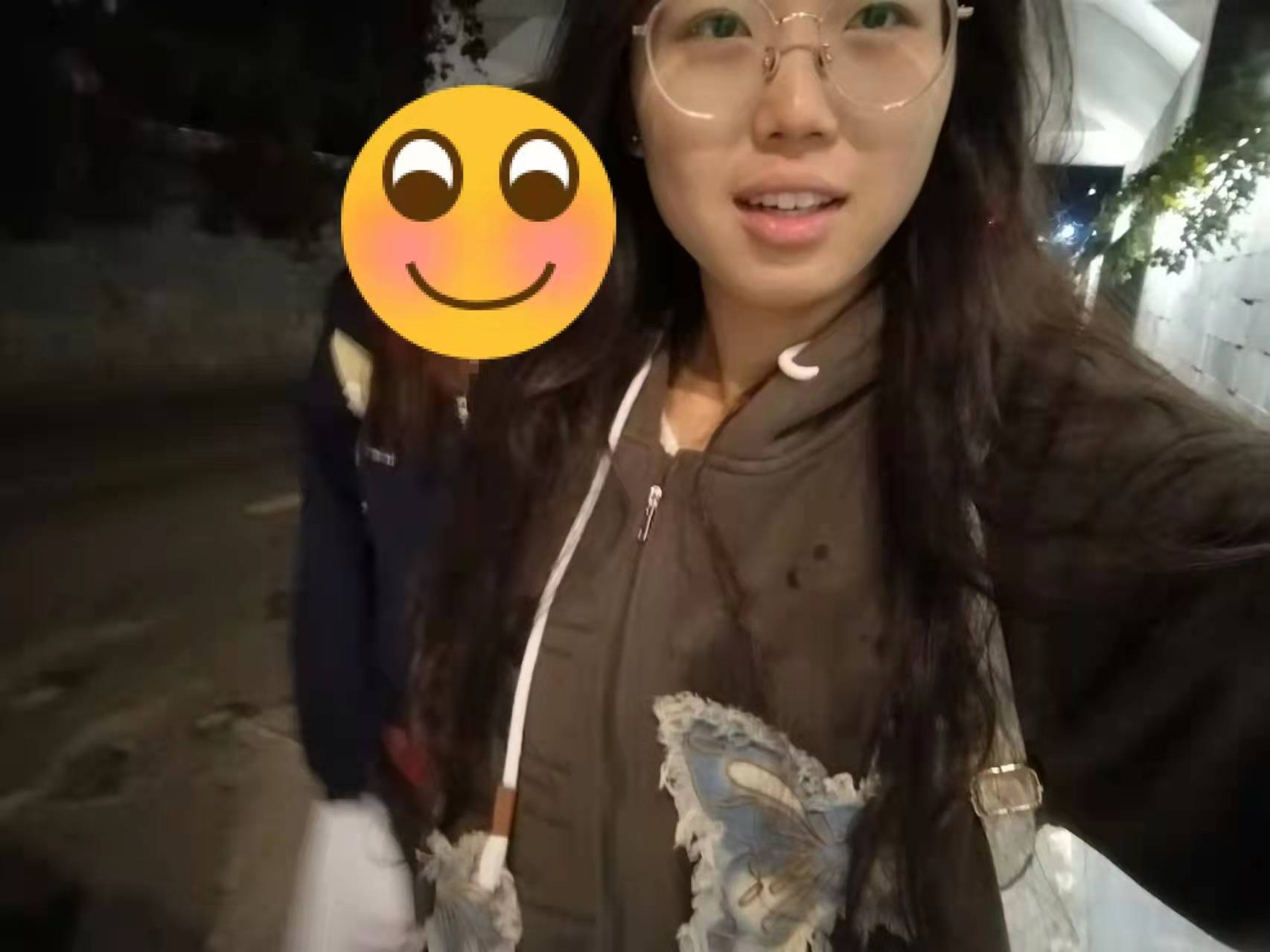 河南一大学老师心脏骤停晕倒<strong></p>
<p>bleutrade交易平台</strong>，女学生按压施救：我也很害怕，看到老师好转激动手抖