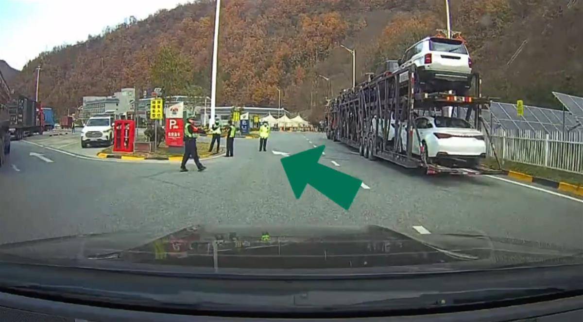 网红博主反映交警在高速上设卡查超速<strong></p>
<p>币币通交易平台</strong>，质疑其滥用职权，汉中警方回应