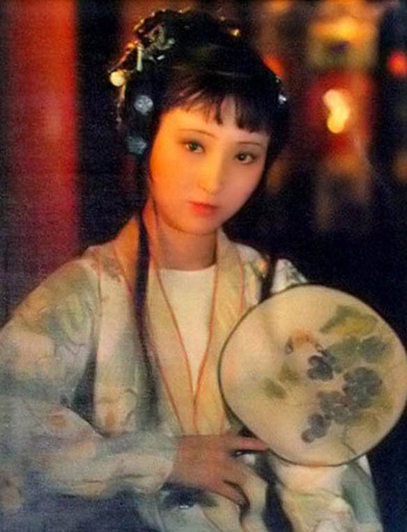 17岁少女神似林黛玉<strong></p>
<p>币币通交易平台</strong>，艺考惊艳评委，网友惊呼：陈晓旭重生！