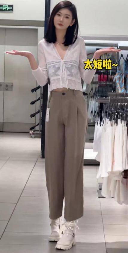 女孩身高2米26貌美如花<strong></p>
<p>币特币交易平台</strong>，妈妈天天发愁：白长这么漂亮，没人敢追