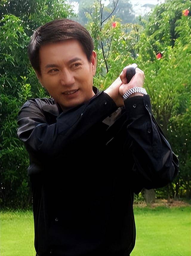 “坏人专业户”姚刚：一生无妻无子<strong></p>
<p>币网交易平台</strong>，如今53岁在千万豪宅一个人住