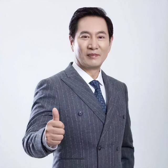 “坏人专业户”姚刚：一生无妻无子<strong></p>
<p>币网交易平台</strong>，如今53岁在千万豪宅一个人住