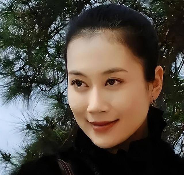 “坏人专业户”姚刚：一生无妻无子<strong></p>
<p>币网交易平台</strong>，如今53岁在千万豪宅一个人住