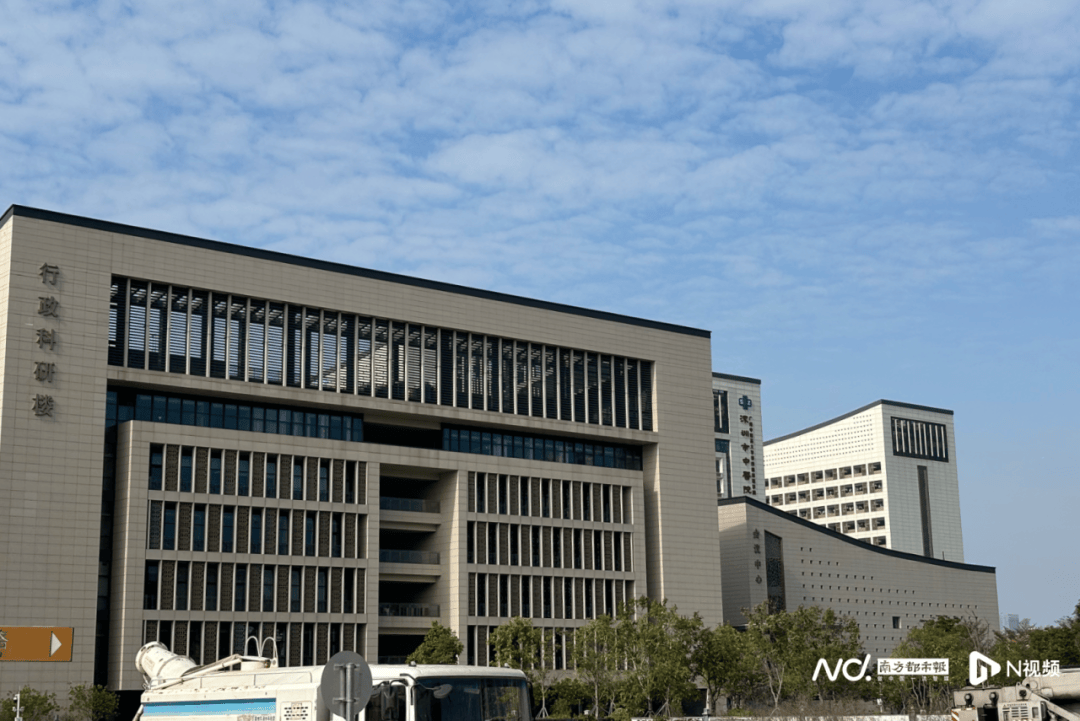 减少绕行超4公里<strong></p>
<p>币圈平台</strong>！深圳多位专家来到这条快速路……