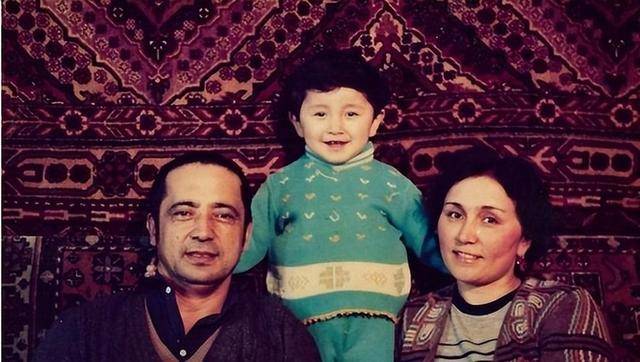 尼格买提：事业不顺<strong></p>
<p>炒币正规平台</strong>，婚姻崩溃后，母亲又身患重病，人生将如何？