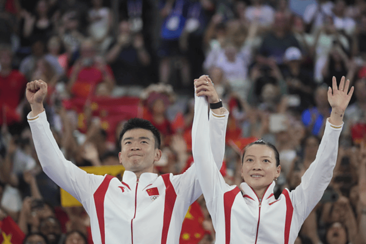 “雅思”组合双双退出<strong></p>
<p>中币网交易平台合法吗</strong>！黄雅琼发文：已经向国家队提交退出申请