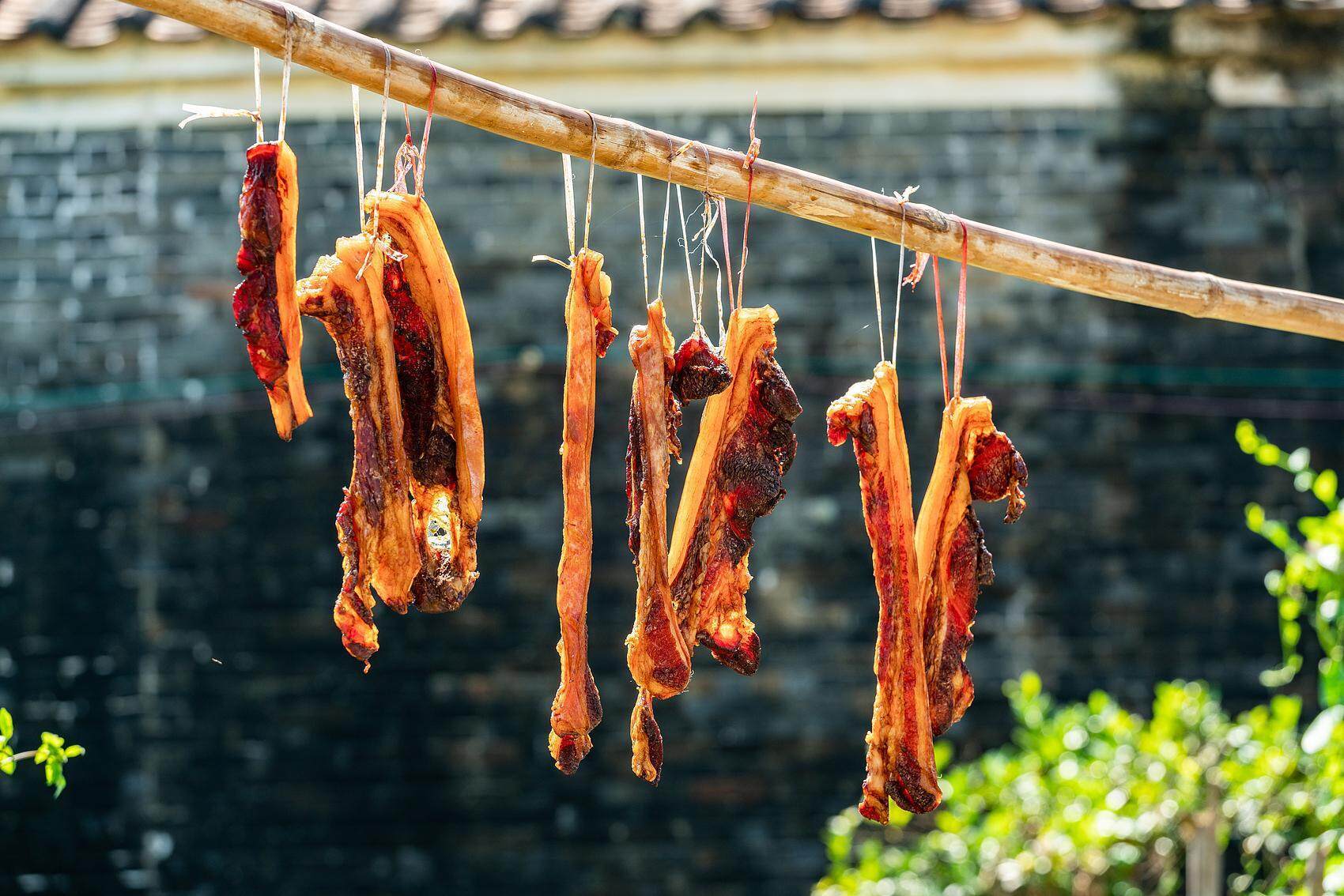 在家熏腊肉被罚<strong></p>
<p>数字虚拟资产货币交易平台</strong>，移风易俗别以罚代管 | 时评