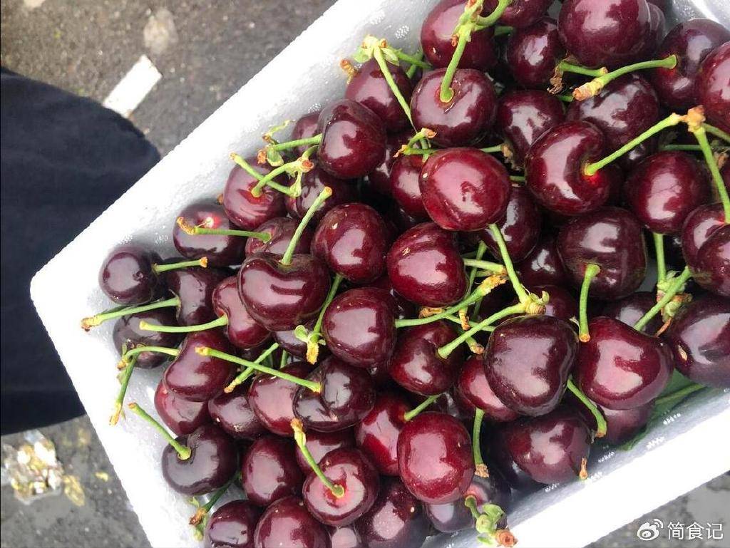 车厘子暴跌80%<strong></p>
<p>zzex交易平台</strong>，为何还是没人买？这4个原因很现实，难以改变