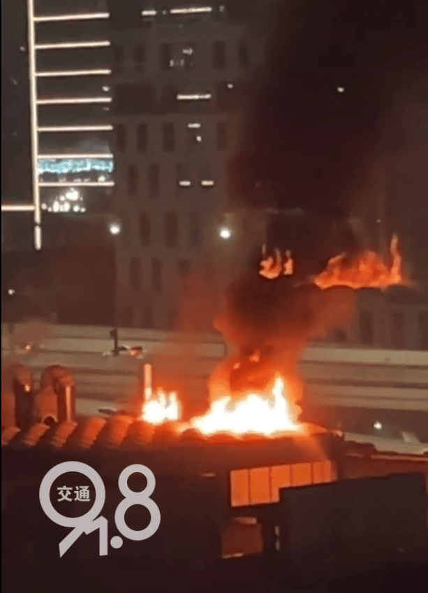 刚刚<strong></p>
<p>币安交易平台app</strong>！杭州一建筑突发爆炸！