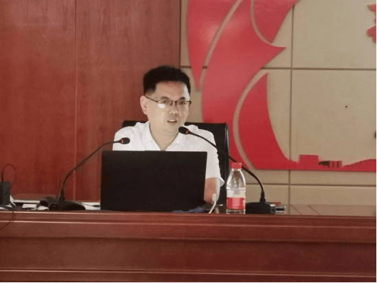 局长收茅台，被抓现行