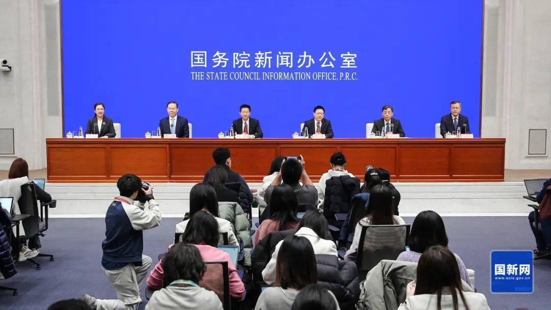 利好！央行发声：春节前批复500亿元<strong></p>
<p>安币网交易平台</strong>，马上到位投资股市！吴清：外资是A股的重要资金来源