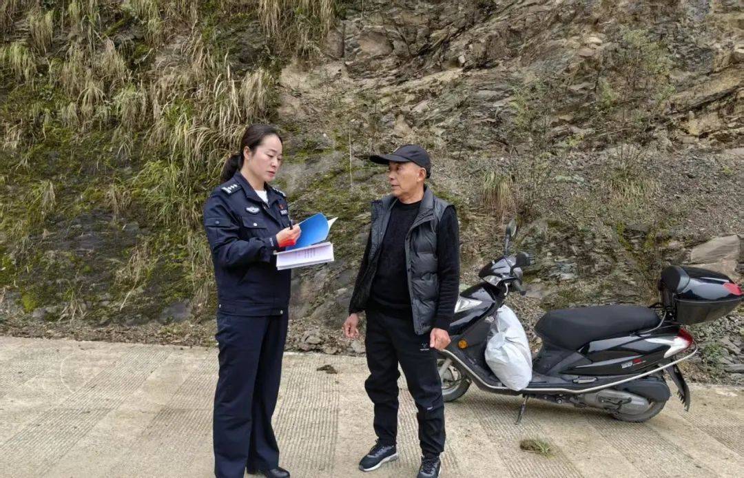 痛心！她走了<strong></p>
<p>三大交易平台</strong>，年仅48岁