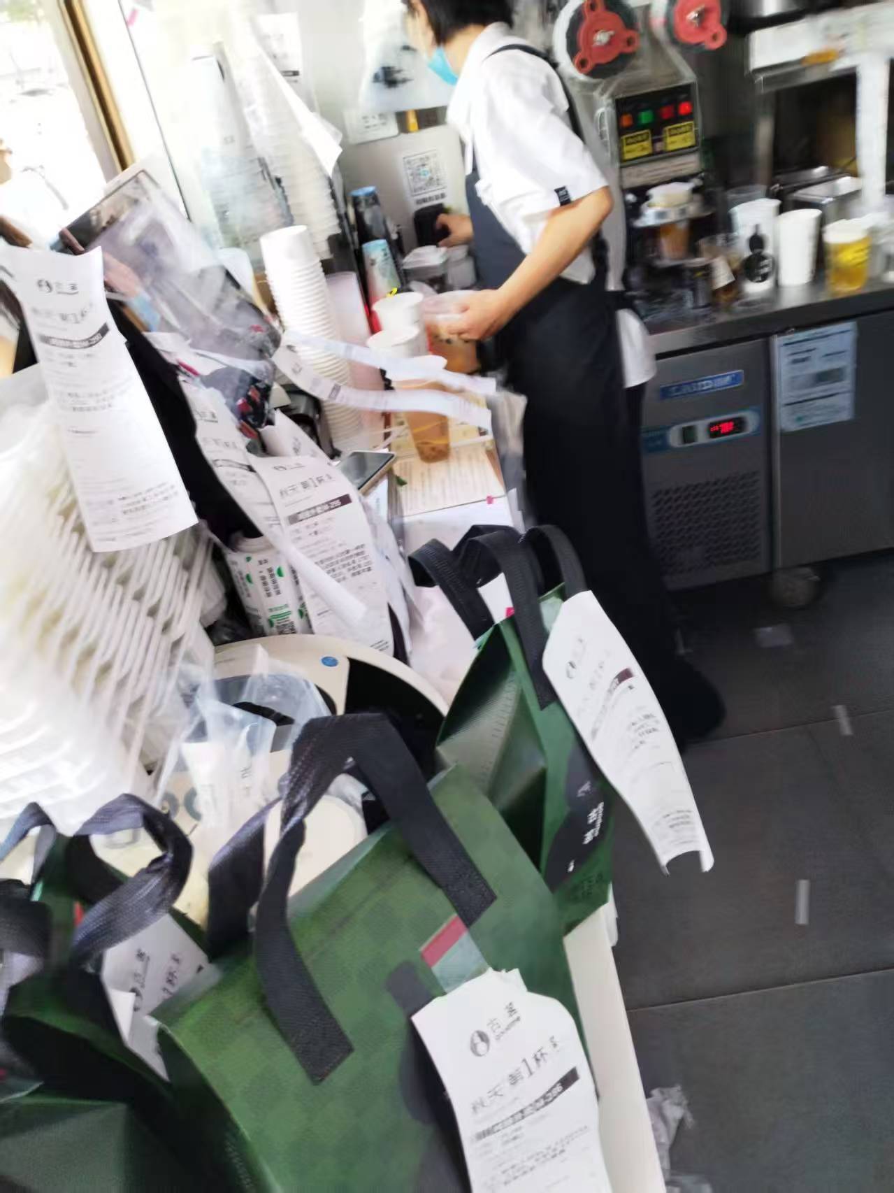 骑手谈平台“卷”社保：我不怕累<strong></p>
<p>加密货币交易平台排名</strong>，能接受工资适当变化