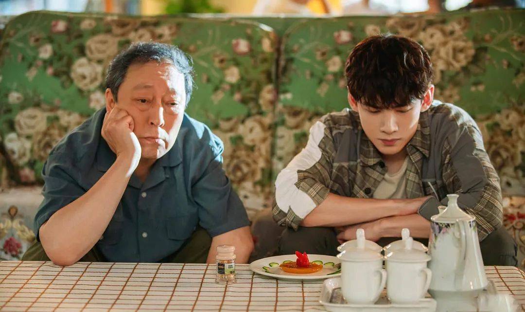 怕被子女掏空棺材本的老人<strong></p>
<p>炒平台币</strong>，开始“养老防儿”