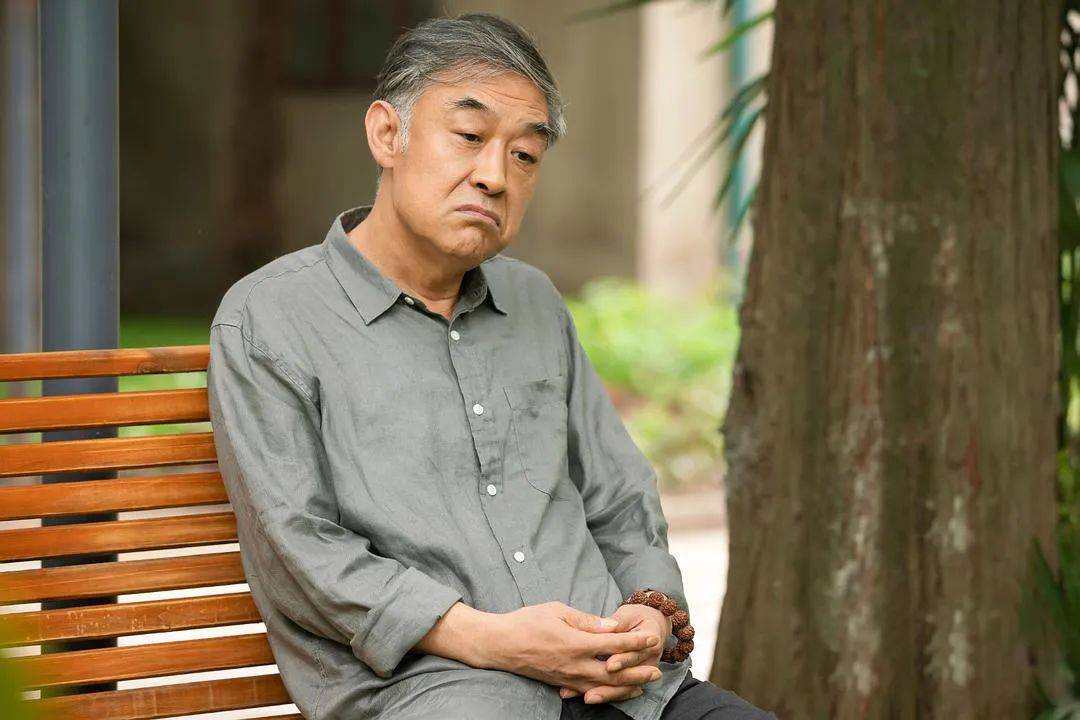 怕被子女掏空棺材本的老人<strong></p>
<p>炒平台币</strong>，开始“养老防儿”