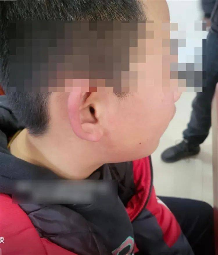 小学老师带儿子闯教室殴打学生？山西怀仁市教育局：停职<strong></p>
<p>炒平台币</strong>，相关领导被处分