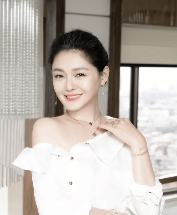 大S确定将被塔葬<strong></p>
<p>平台交易</strong>！与邓丽君相邻