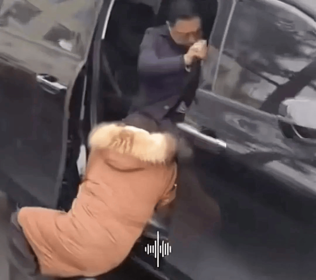 陕西一​县委书记被拦车抱腿？官方披露：吕某某编造传播谣言<strong></p>
<p>bjex交易平台</strong>，已被追究法律责任