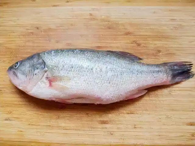 长期吃久冻的肉危害大<strong></p>
<p>公信宝哪个平台交易</strong>？冰箱里的肉冻多久就不能吃了？医生说清楚