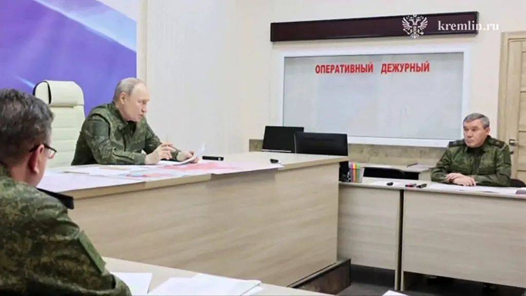 牛弹琴：关键时刻<strong></p>
<p>交易所平台</strong>，普京罕见一幕