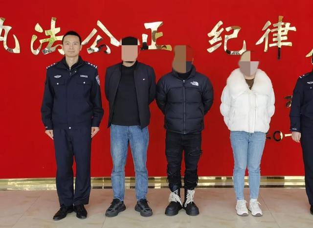 四川巴中三名网红街头拍摄低俗视频<strong></p>
<p>zbg交易平台</strong>，被行政处罚