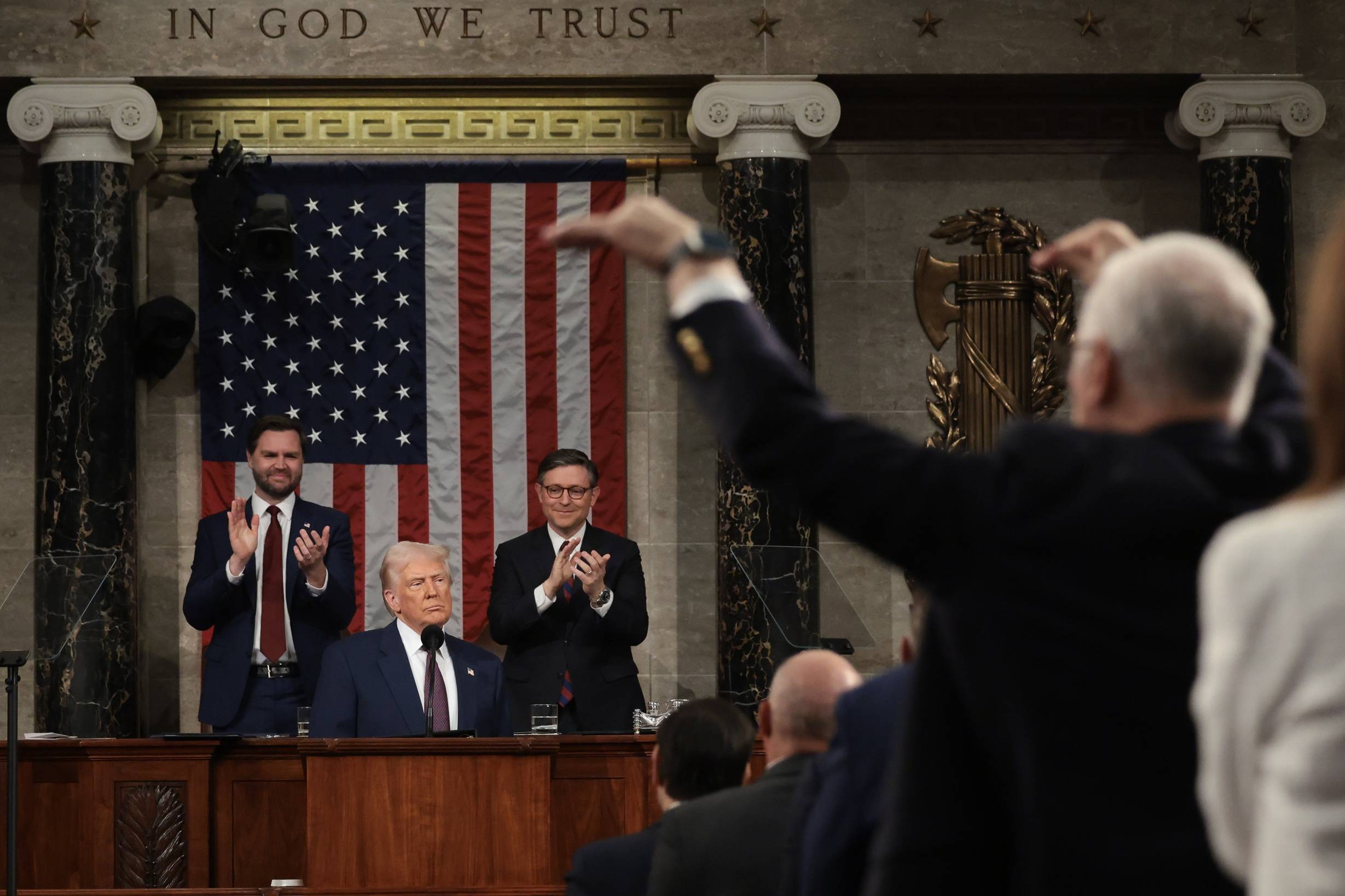 “没有亲笔签名”<strong></p>
<p>币为交易平台</strong>！特朗普宣布：赦免无效！拜登子女将不再受特勤局保护
