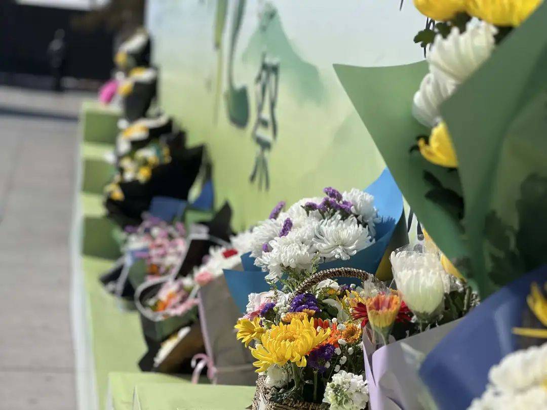 哈尔滨这里涌入3万多人<strong></p>
<p>北京产权交易中心平台</strong>!突然发现:太戳心了......