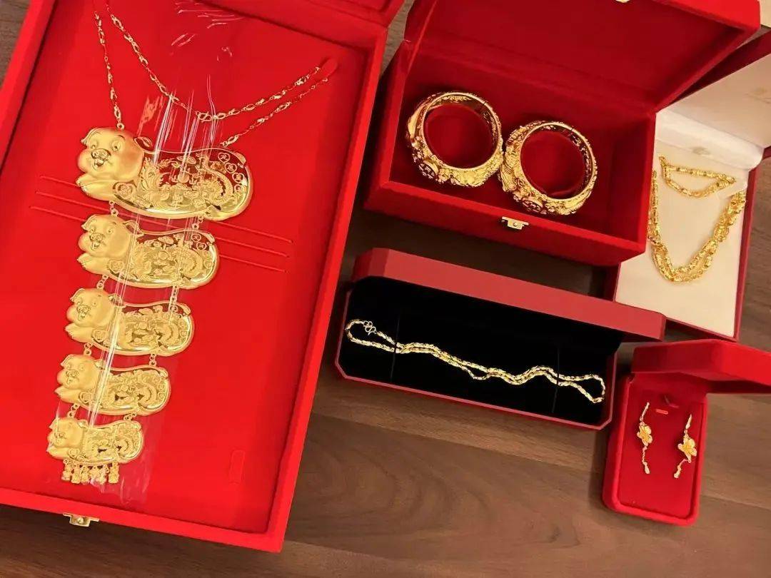 刚暴涨又突然下跌<strong></p>
<p>北京产权交易中心平台</strong>！网友：我刚买......