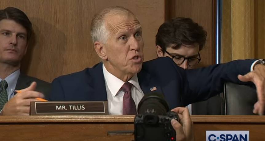 美国贸易代表遭围攻：对中国<strong></p>
<p>币安交易平台网下载</strong>，我们压根就没战略