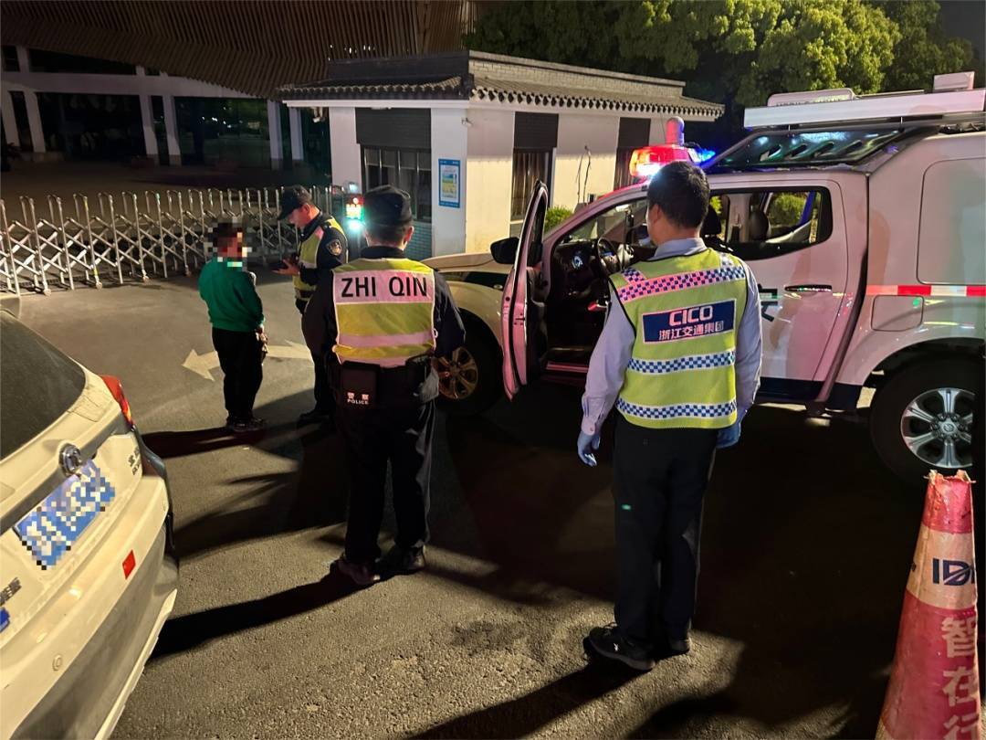 12岁男孩凌晨偷开父母车上高速<strong></p>
<p>币安交易平台网下载</strong>，因车技太差被发现了……