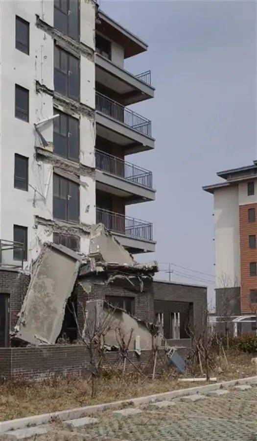 一小区多层阳台全部坠落<strong></p>
<p>币安交易平台网下载</strong>！官方通报发布