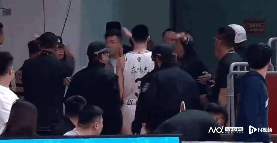 八强战广东男篮再负山西<strong></p>
<p>qpex交易平台</strong>，杜锋：胡明轩被罚下对我们伤害太大