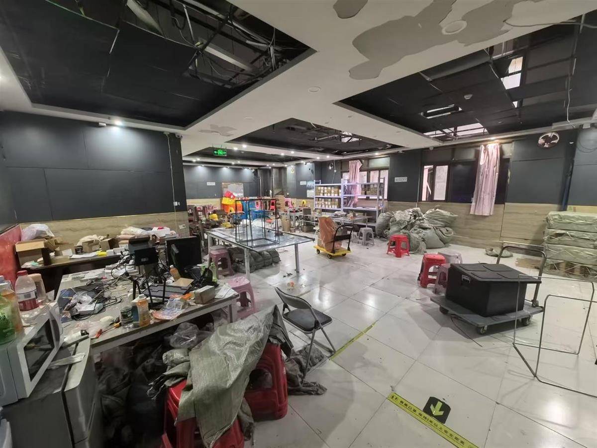 他发出的81万件快递全是电诈卡片<strong></p>
<p>qpex交易平台</strong>！武汉江岸警方破获特大诈骗案