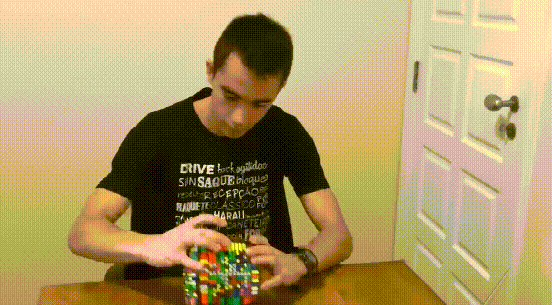 三大赛历史首位南美冠军！29岁的巴西人雨果<strong></p>
<p>交易玉器平台</strong>，他是谁？