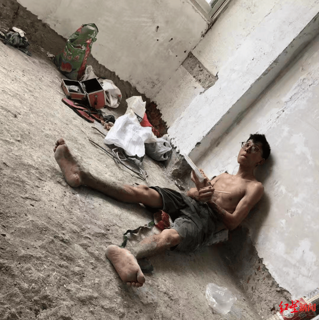 小伙搬砖9年攒200万<strong></p>
<p>bitbay交易平台</strong>，修别墅买车：宁愿不要这些钱，若时间倒流想好好读书