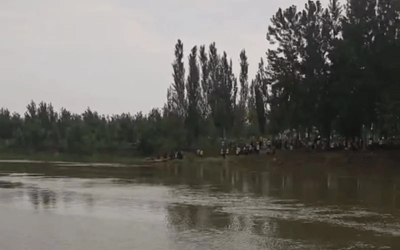 官方确认：男子遗体被发现<strong></p>
<p>bitbay交易平台</strong>，脚上绑有哑铃