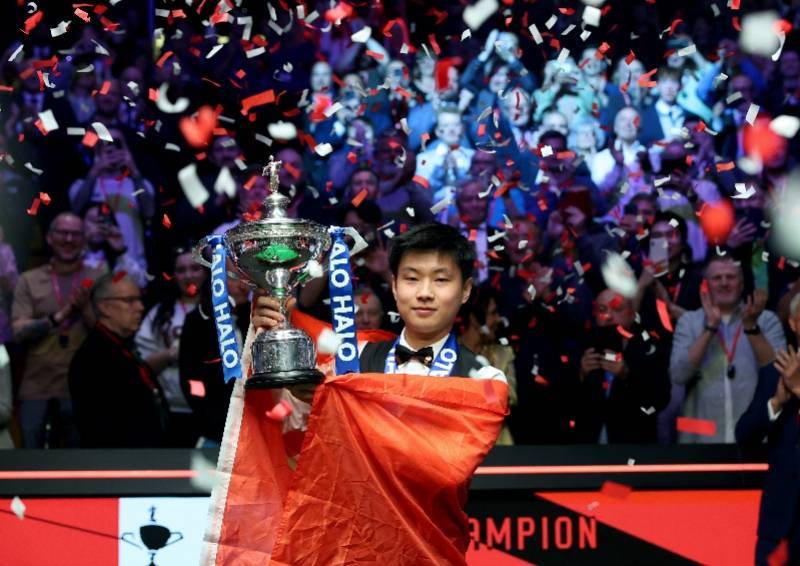 获中国首个斯诺克世锦赛冠军的赵心童：来自深圳<strong></p>
<p>炒币交易平台</strong>，曾退学拜师