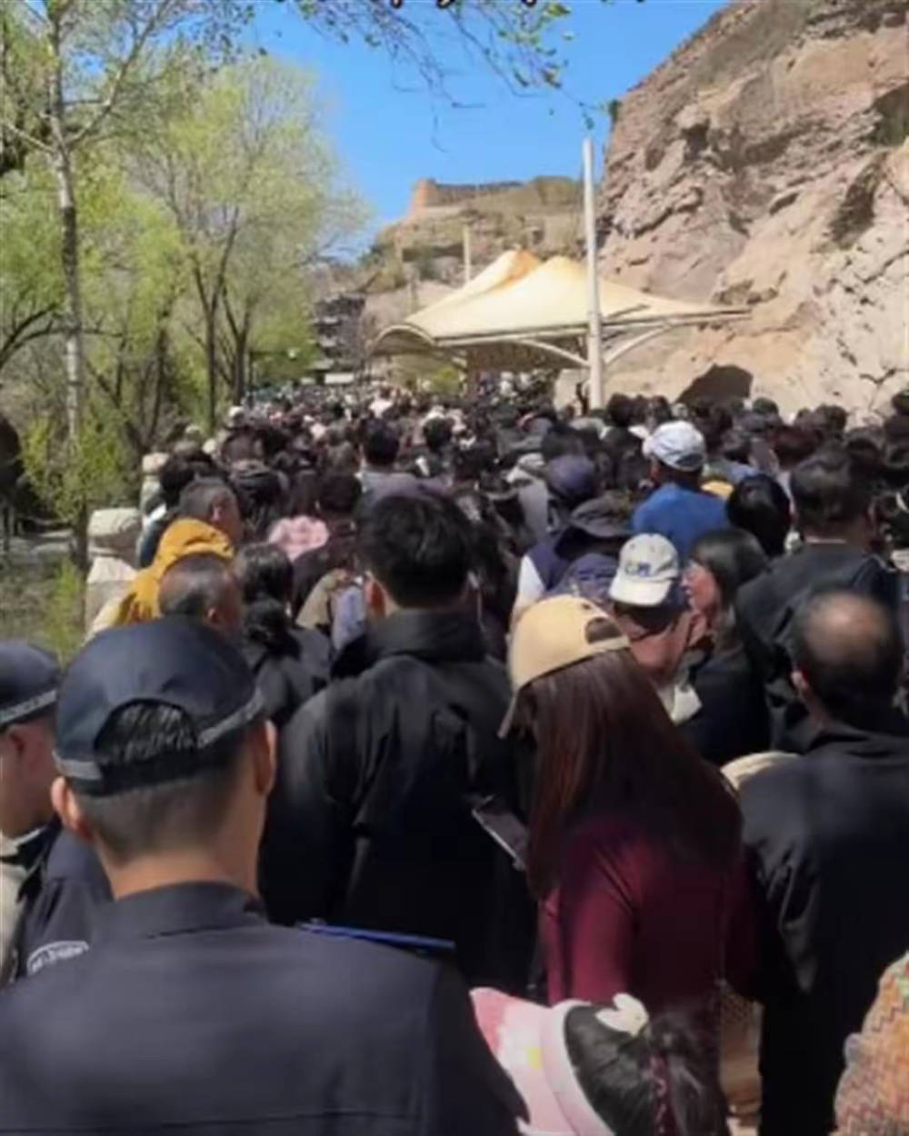 张信哲在山西大同演唱会上称约不到景区门票<strong></p>
<p>炒币交易平台</strong>，当地文旅回应