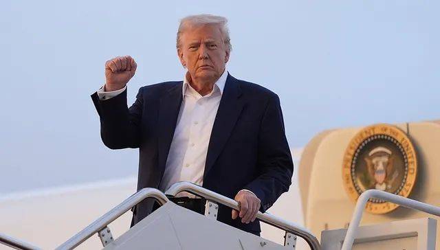 特朗普改口称不寻求连任总统，并点名了两个接班人