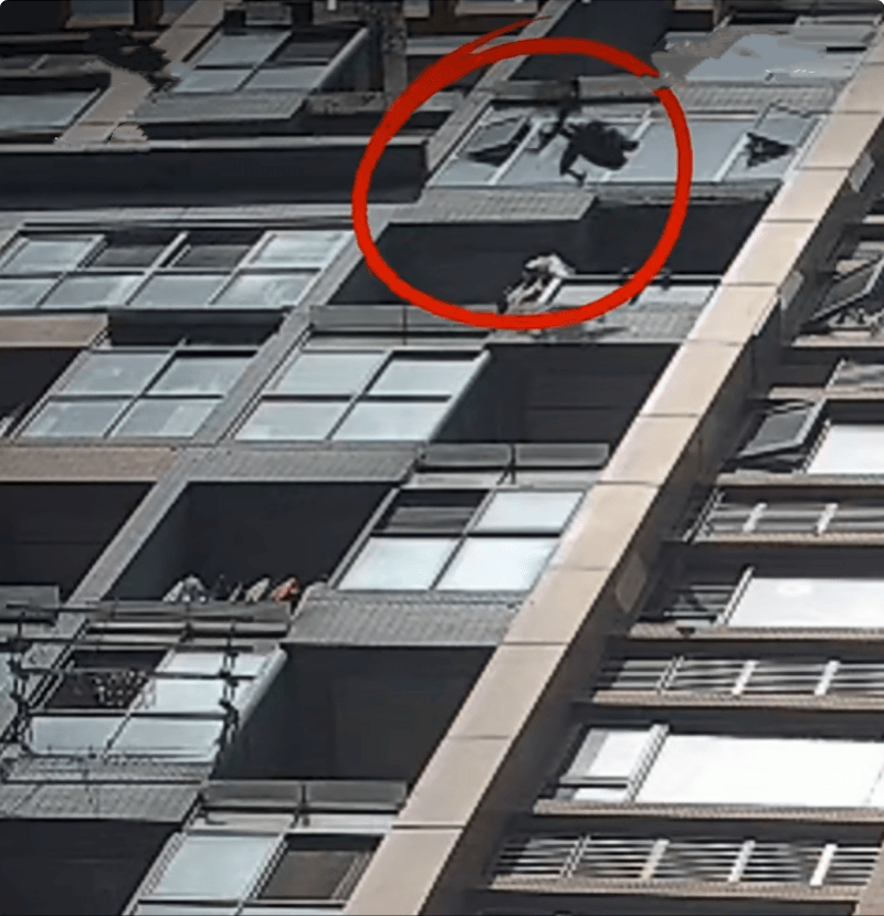 从16楼坠下！突发巨大声响，居民恐慌报警！刘某某（男，31岁），刑拘