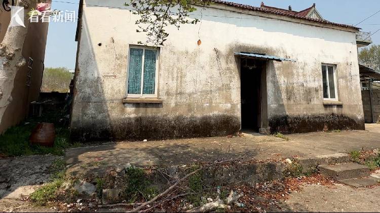 全家“吸血”！瘫痪哥哥在破旧老宅去世<strong></p>
<p>炒币交易平台</strong>，弟弟冒领58万元工伤金买奔驰