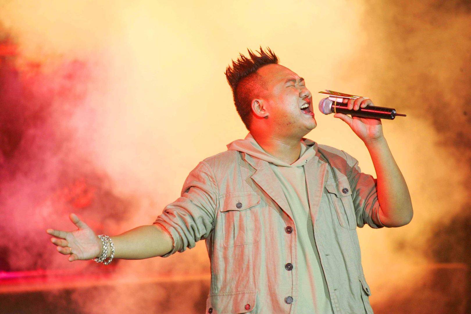 歌手苟伟去世<strong></p>
<p>97otc交易平台</strong>，本挂号要去医院检查，之前因呼吸问题准备手术