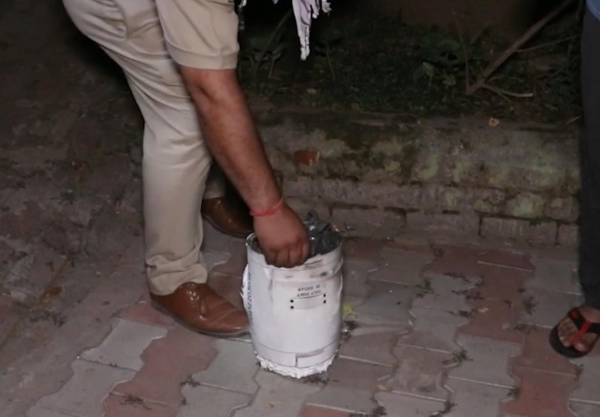 巴基斯坦副总理兼外长证实：使用歼-10战机击落<strong></p>
<p>中比交易平台</strong>了印军“阵风”战机