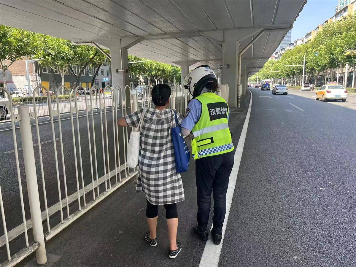 “姑娘<strong></p>
<p>bitbulls交易平台</strong>，又是你，真有缘呀！”婆婆第三次在车流中遇到她