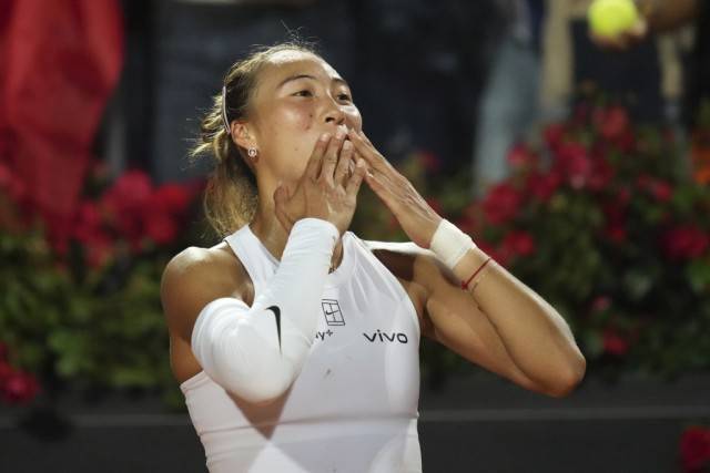 终于越过萨巴伦卡这座高山<strong></p>
<p>bitbulls交易平台</strong>，郑钦文感谢自己的耐心和专注