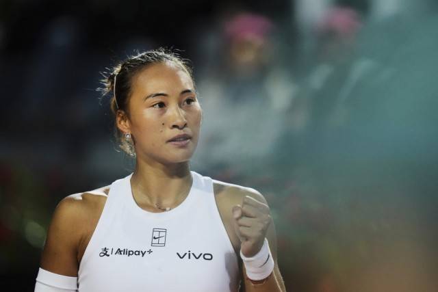 终于越过萨巴伦卡这座高山<strong></p>
<p>bitbulls交易平台</strong>，郑钦文感谢自己的耐心和专注