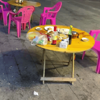 天降莴笋！长沙两男子吃宵夜遭遇高空抛物砸到餐桌上<strong></p>
<p>中币网交易平台app</strong>，谁扔的？谁担责？