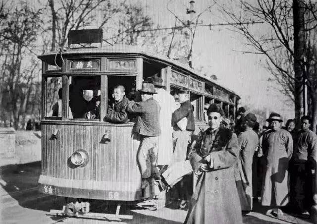 “90后”北京小伙<strong></p>
<p>双子星平台</strong>，6年时间从故纸堆找回北京有轨电车