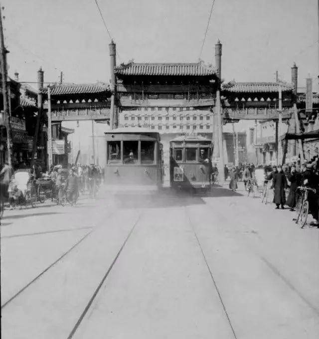 “90后”北京小伙<strong></p>
<p>双子星平台</strong>，6年时间从故纸堆找回北京有轨电车