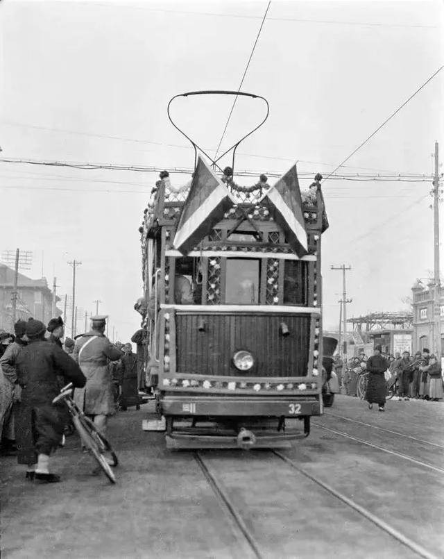 “90后”北京小伙<strong></p>
<p>双子星平台</strong>，6年时间从故纸堆找回北京有轨电车